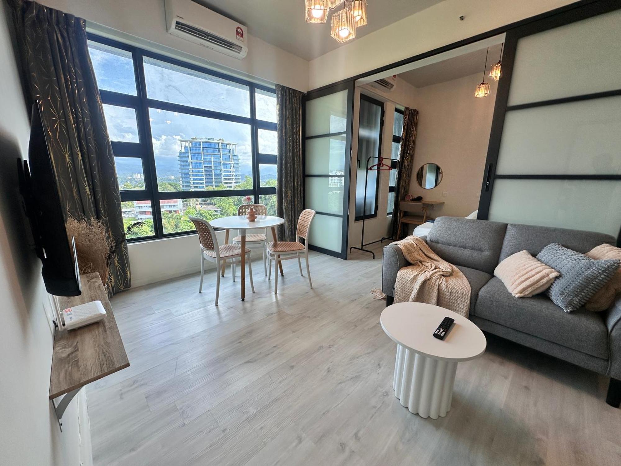 Jesselton Quay: Sea View Apartment with Pool and Wi-Fi Kota Kinabalu Exterior photo